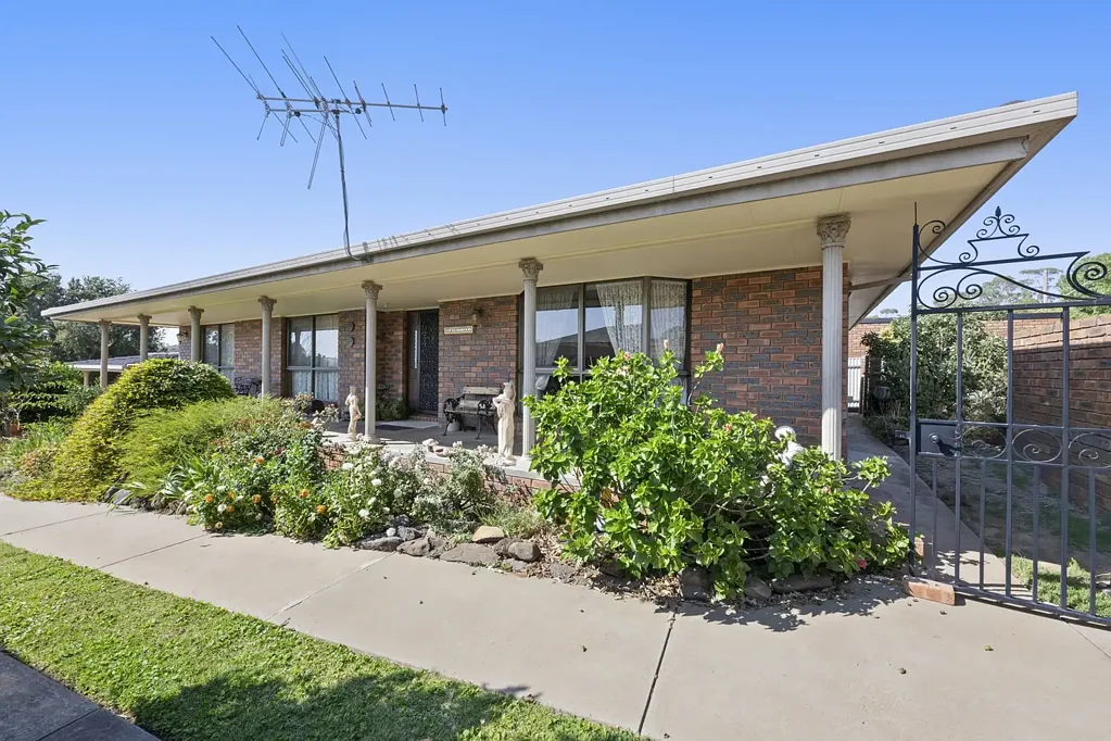 13 Ironbark Drive, Maryborough, VIC 3465