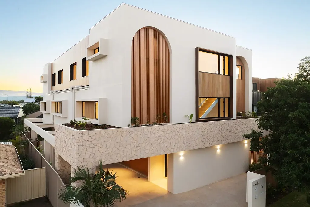 Mermaid Waters 3Zimmer Brand-New Coastal Villa with Poolside Appeal