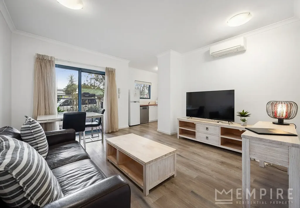 Fully Furnished Fremantle Apartment