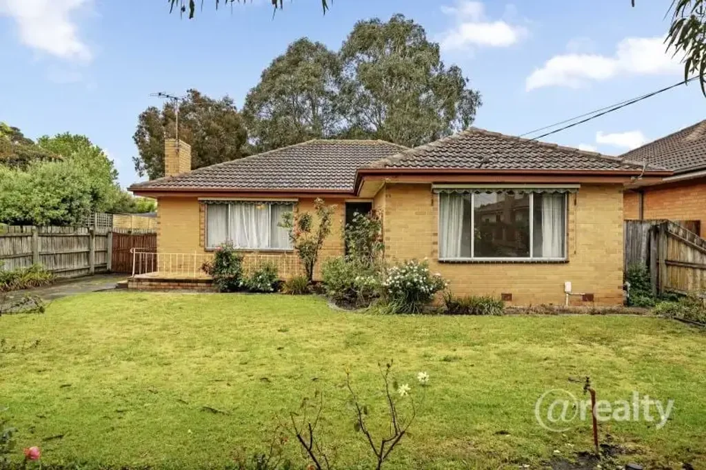 8 Barclay Drive, Cheltenham, VIC 3192