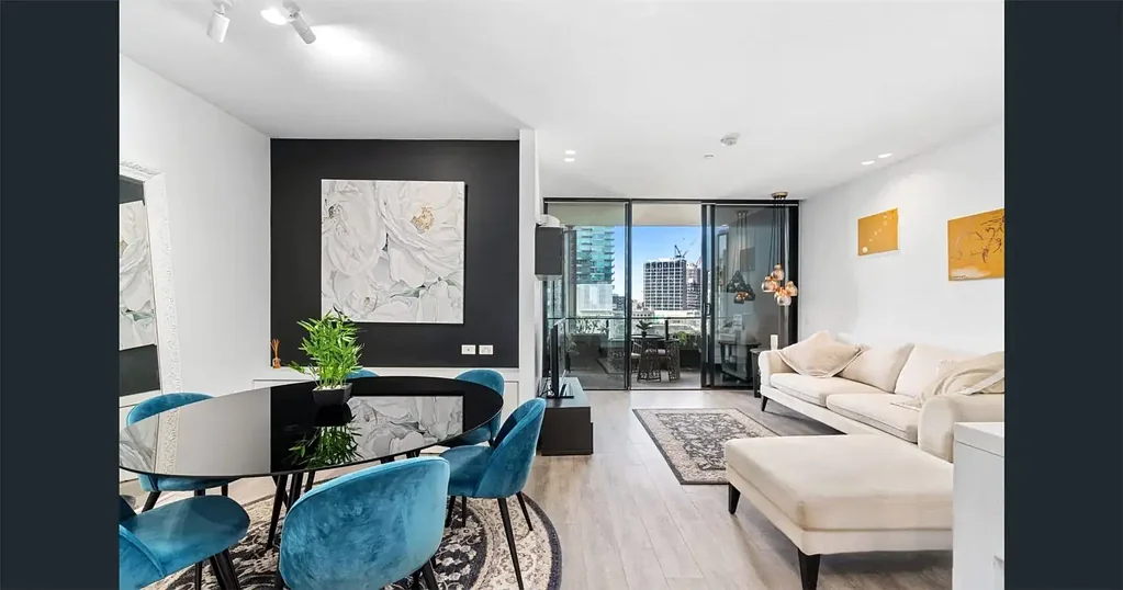 Chic Fully Furnished Apartment with Resort-Style Facilities