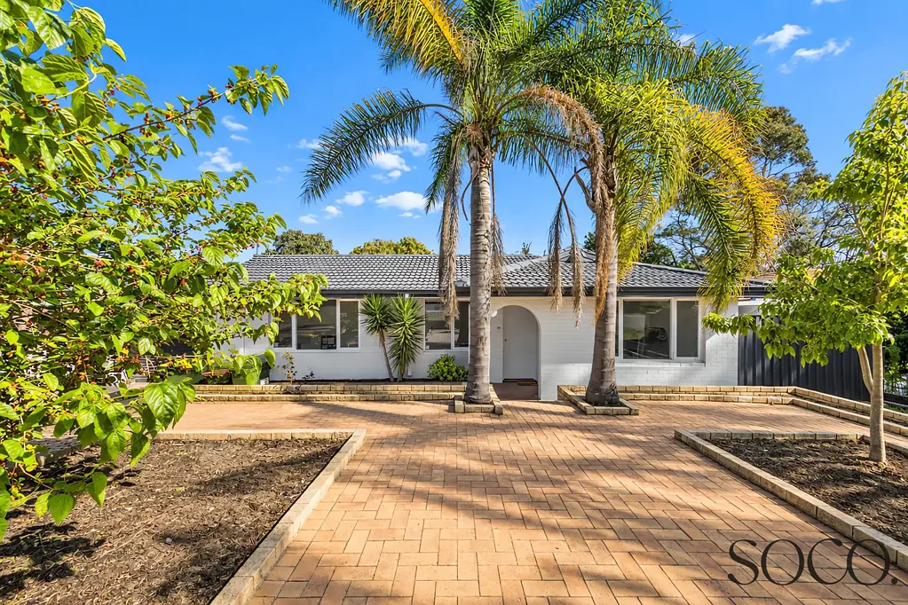 Parmelia 3 Bedroom Too Cute Too Miss !!