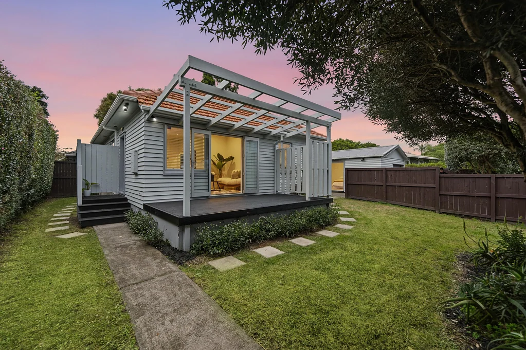 Avondale 3房  Stylish Bungalow + Versatile Study