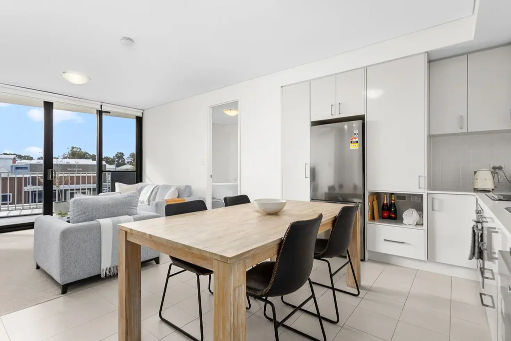 Modern Apartment Just Minutes from Coogee Beach