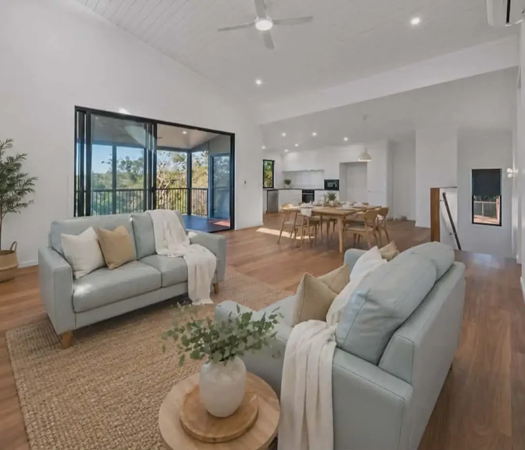 Macleay Island 3chambre Beautiful as New Home – Stylish Coastal Living with Bay Glimpses