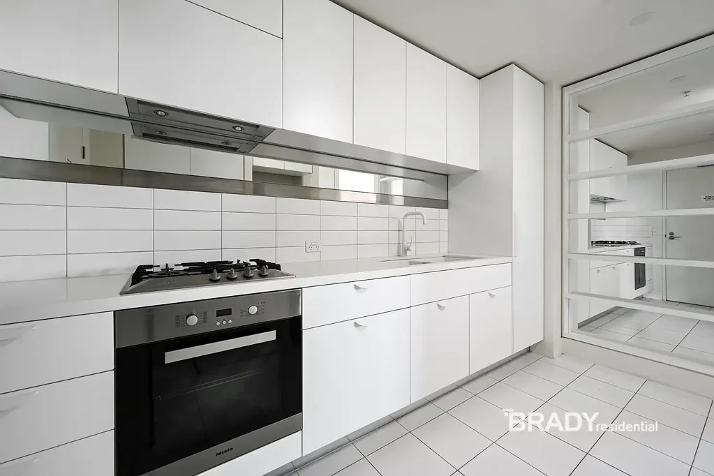PARTLY FURNISHED TWO-BEDROOM APARTMENT LOCATED IN THE HEART OF MELBOURNE