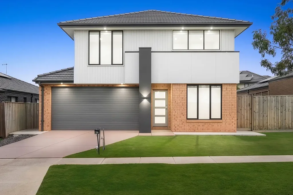 Manor Lakes 5Habitaciones Modern Family Living with Space, Style & Versatility!