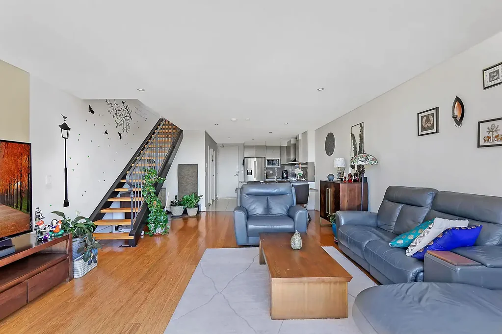 Carlingford 2 Bedroom Sunlit Penthouse with Dual Balconies