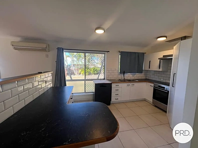 56 KATANDRA STREET, Boyne Island, QLD 4680, 3 slaapkamers, 1 badkamers, House