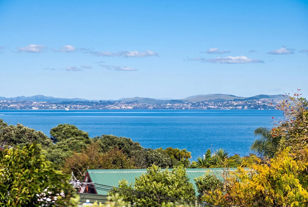 Torbay 2房 梦想家园启航 | 海景美宅，投资潜力无限 Oversized 2 Beddy with Views