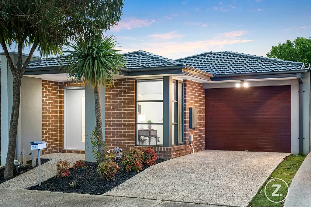 24 Kosciuszko Circuit, Clyde, VIC 3978