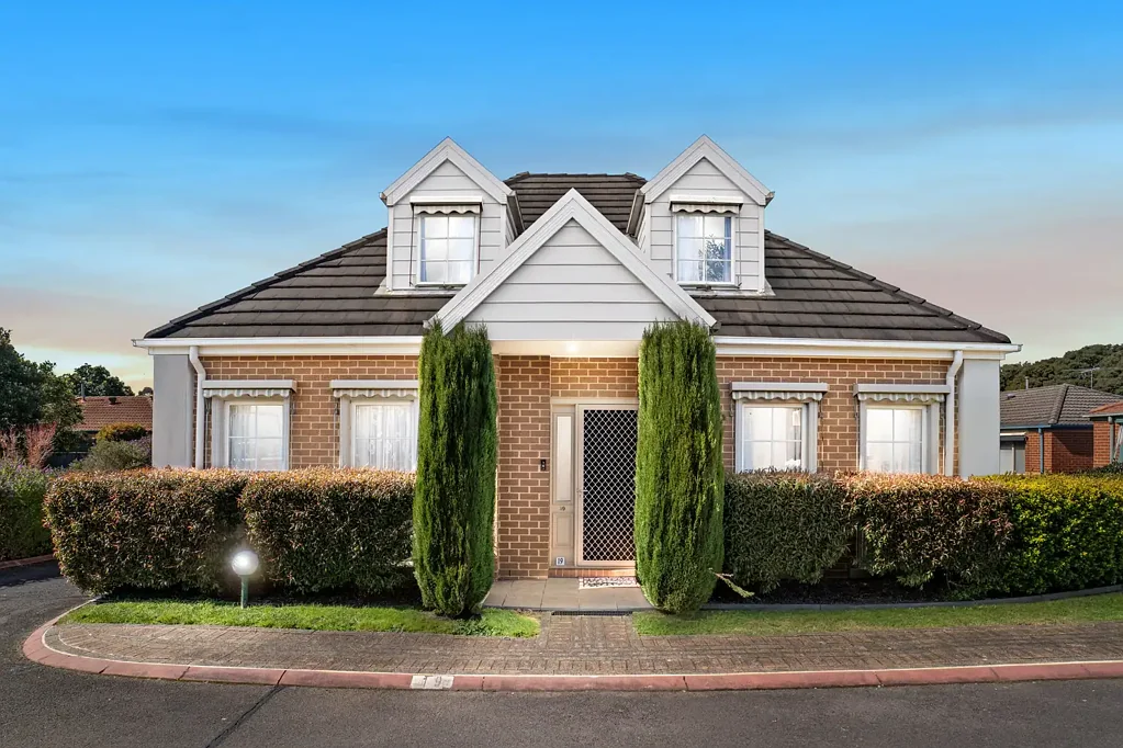 Croydon 3Kwarto Low-Maintenance Living with Flexible Two-Level Design