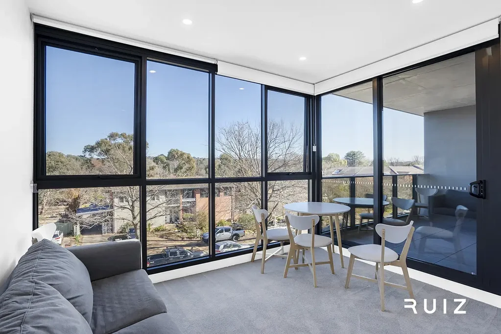 Stylish Urban Living – Prime 2-Bedroom Apartment in Lyneham