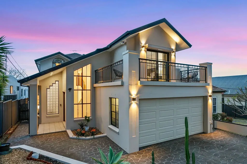Oatley 5Kwarto Grand Family Home in the Heart of Oatley