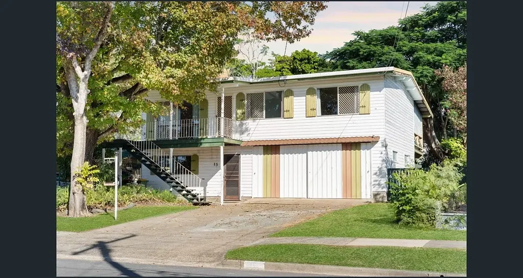 Charming 3 Bedroom Home with Huge Backyard
