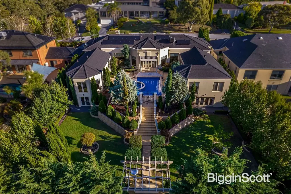 Doncaster East 5ਬੈੱਡਰੂਮ Architectural Grandeur, Family Legacy