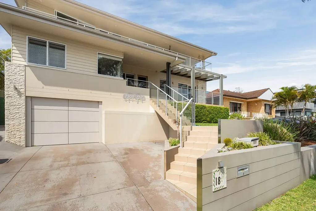 Family Sanctuary with Port Hacking River Views