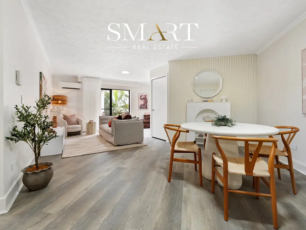 Southport 2Kwarto Fully Renovated Resort-Style Living in a Quiet Position in the Heart of Southport!