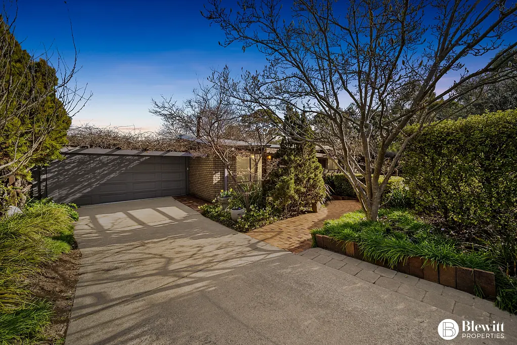 19 Bertram Street, Fadden, ACT 2904