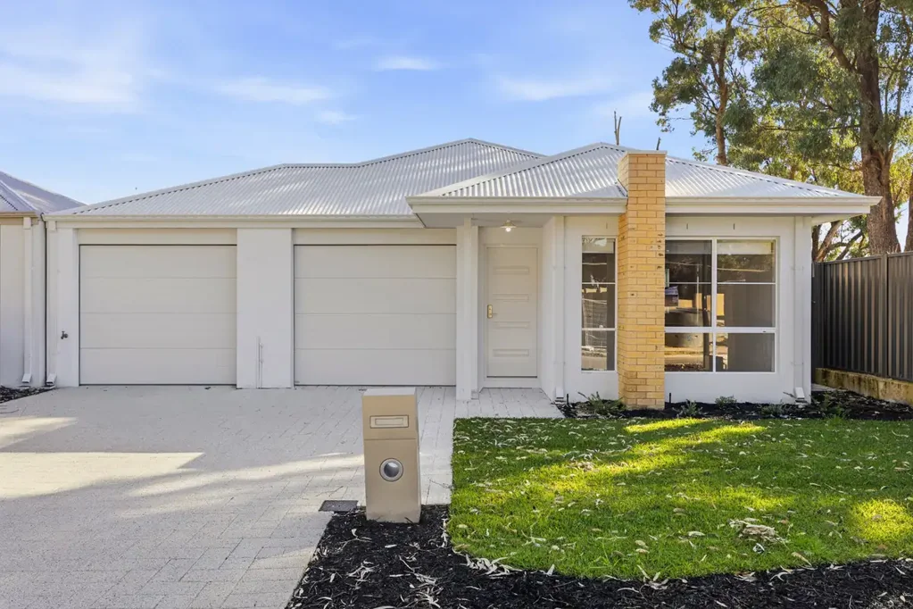 Baldivis 6房  Why: Because this brand new residence offers a wealth of potential to all, with dual key living and endless opportunities throughout.