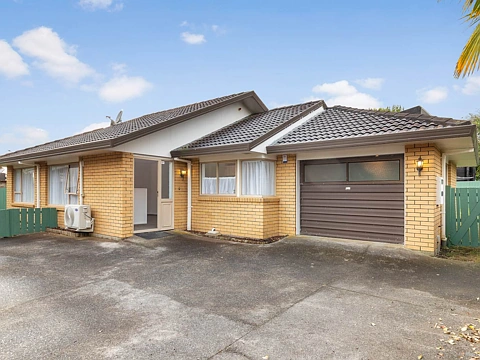 Pukekohe 3房  Freehold Brick Home, Close to Town