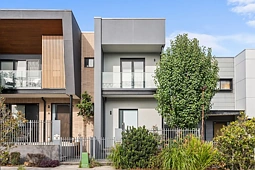 16 Wharf Parade, Shell Cove