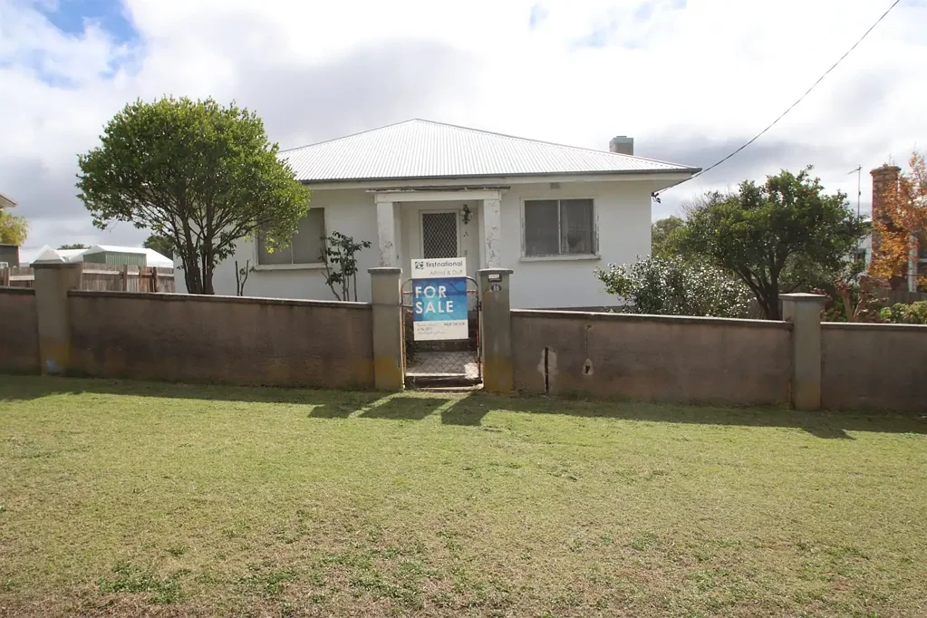 66 Border Street, Wallangarra, QLD 4383