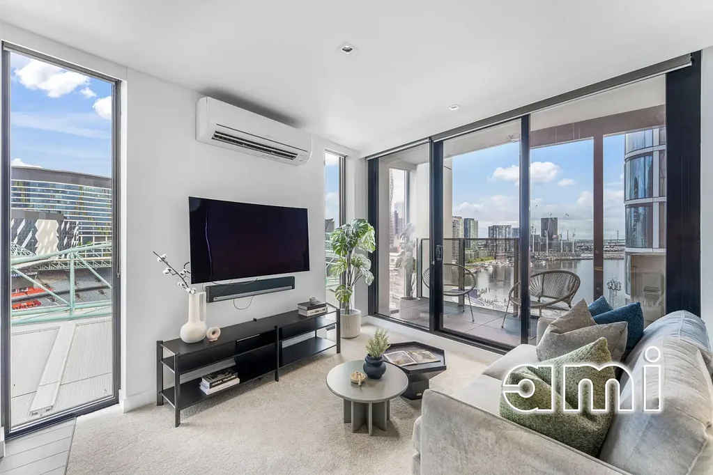 Docklands 2कमरा Stylish Corner Living with Ultimate Transport Convenience