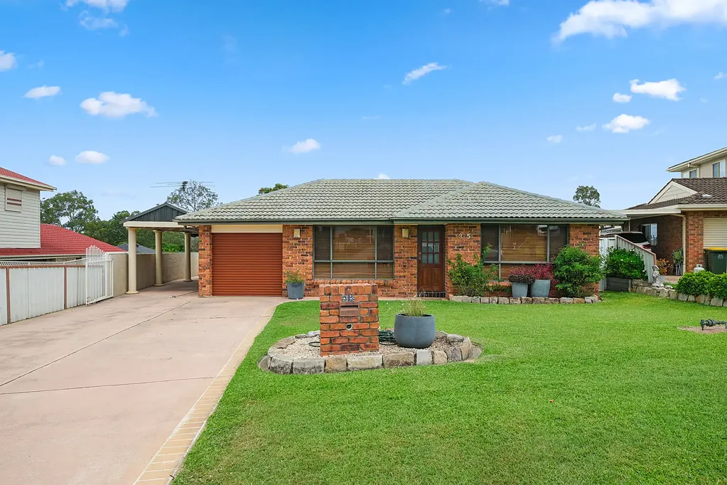 35 Clayton Crescent, Rutherford, NSW 2320