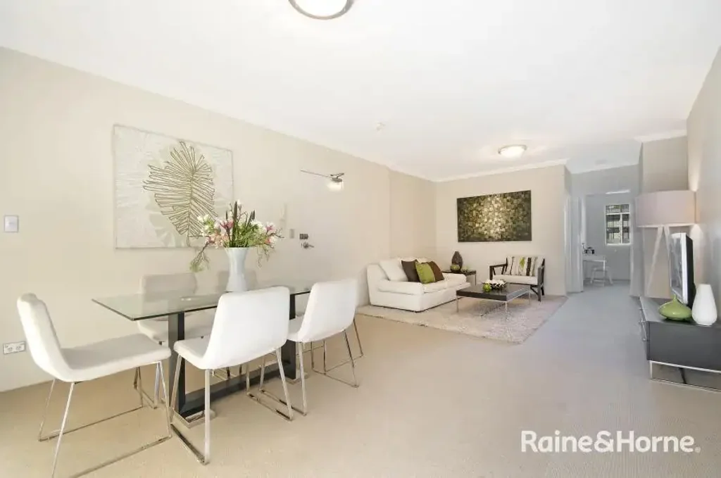 Two bedroom apartment in Marrickville