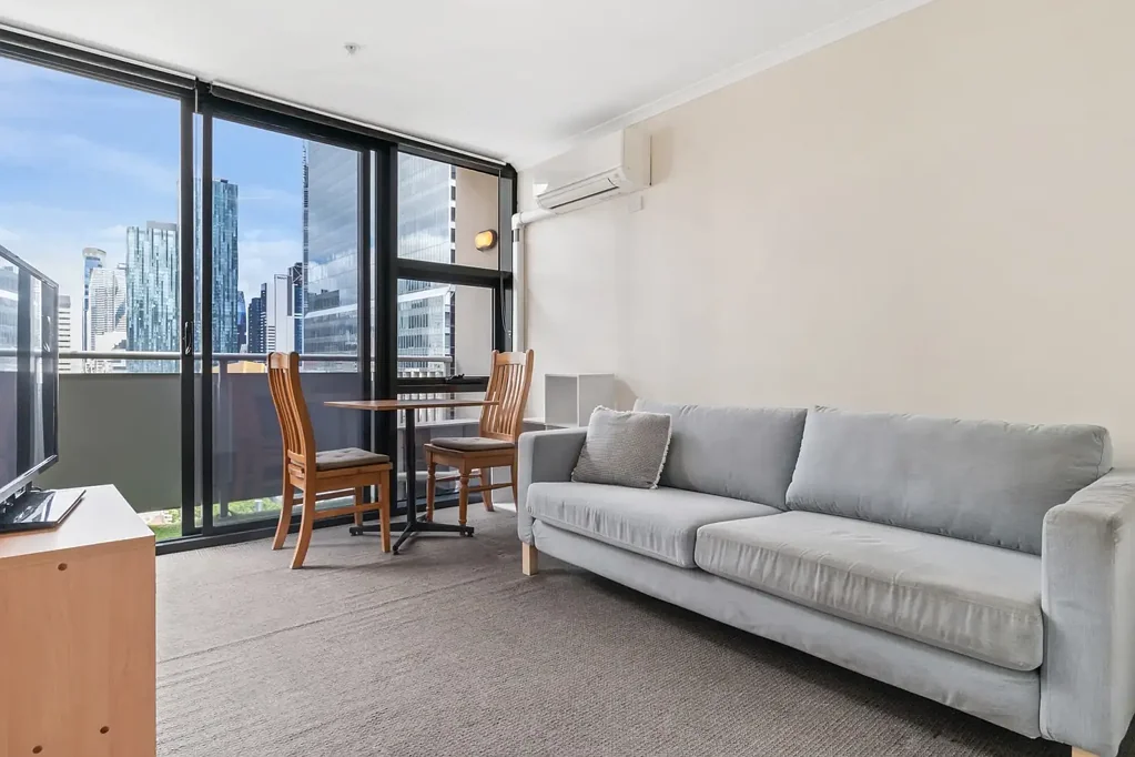 Furnished Two Bedroom Apartment in the Heart of Melbourne CBD