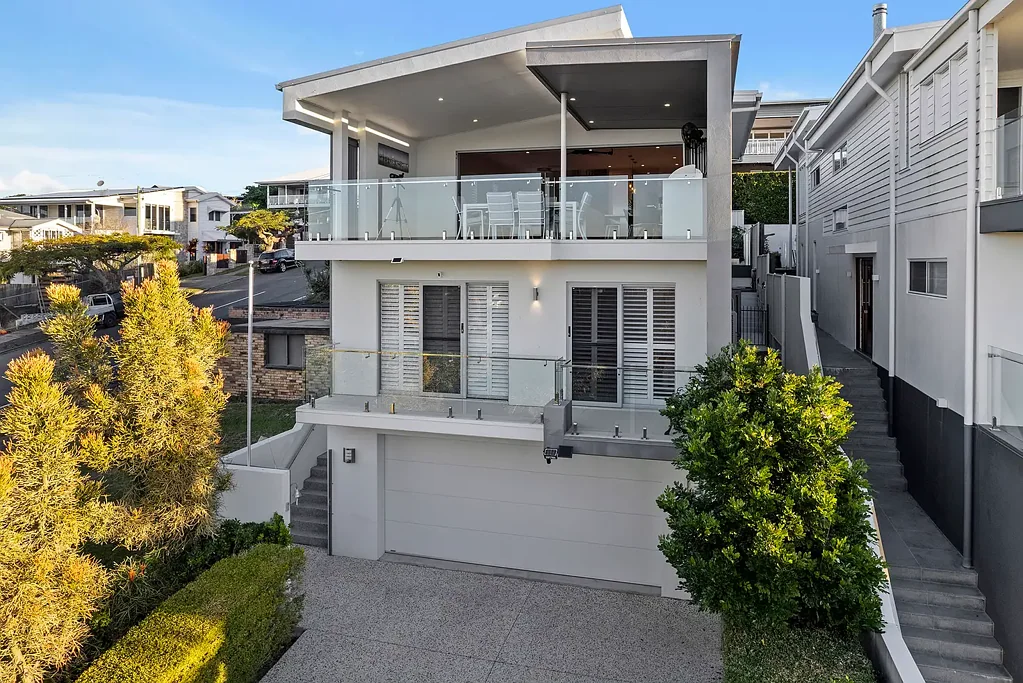 Manly 4ਬੈੱਡਰੂਮ Architectural Elegance with Panoramic Bay Views