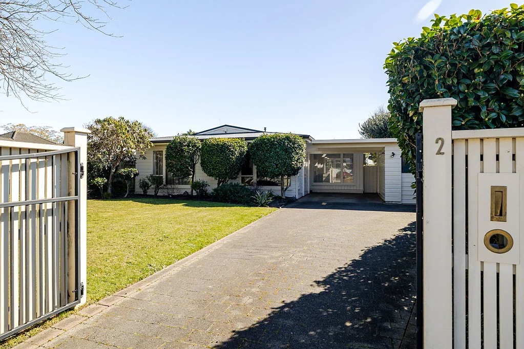 2 Linmor Place, Hokowhitu, Palmerston North, Manawatu-Wanganui