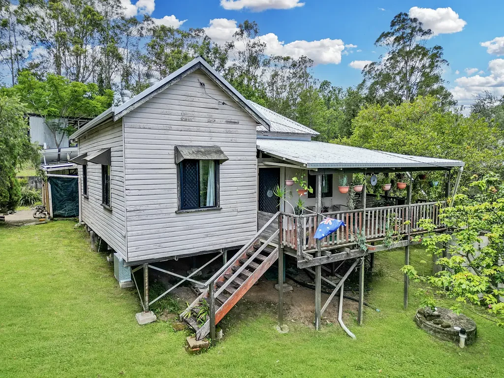 Mallanganee 3 Bedroom Charming Weatherboard Home & Village Lifestyle