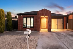 43 Longfield Way, Deer Park