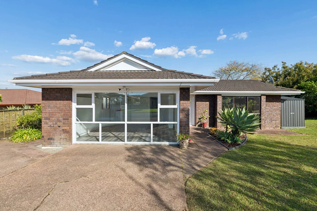112 Mirrabooka Avenue, Botany Downs, Manukau City, Auckland