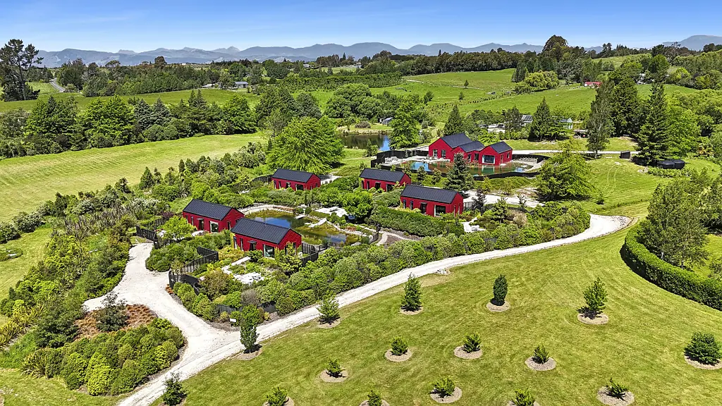 Upper Moutere 11 Bedroom A Rare Gem: Luxury, Sustainability & Business
