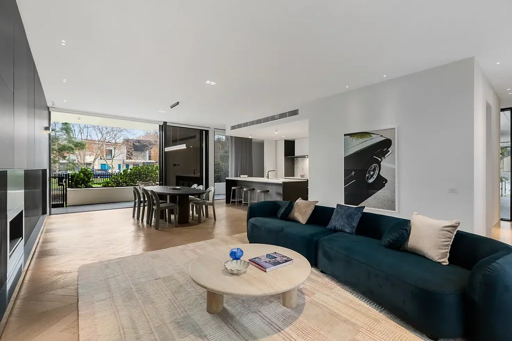 Elwood 3غرفة نوم Architectural luxury with waterfront poise and a spectacular rooftop terrace