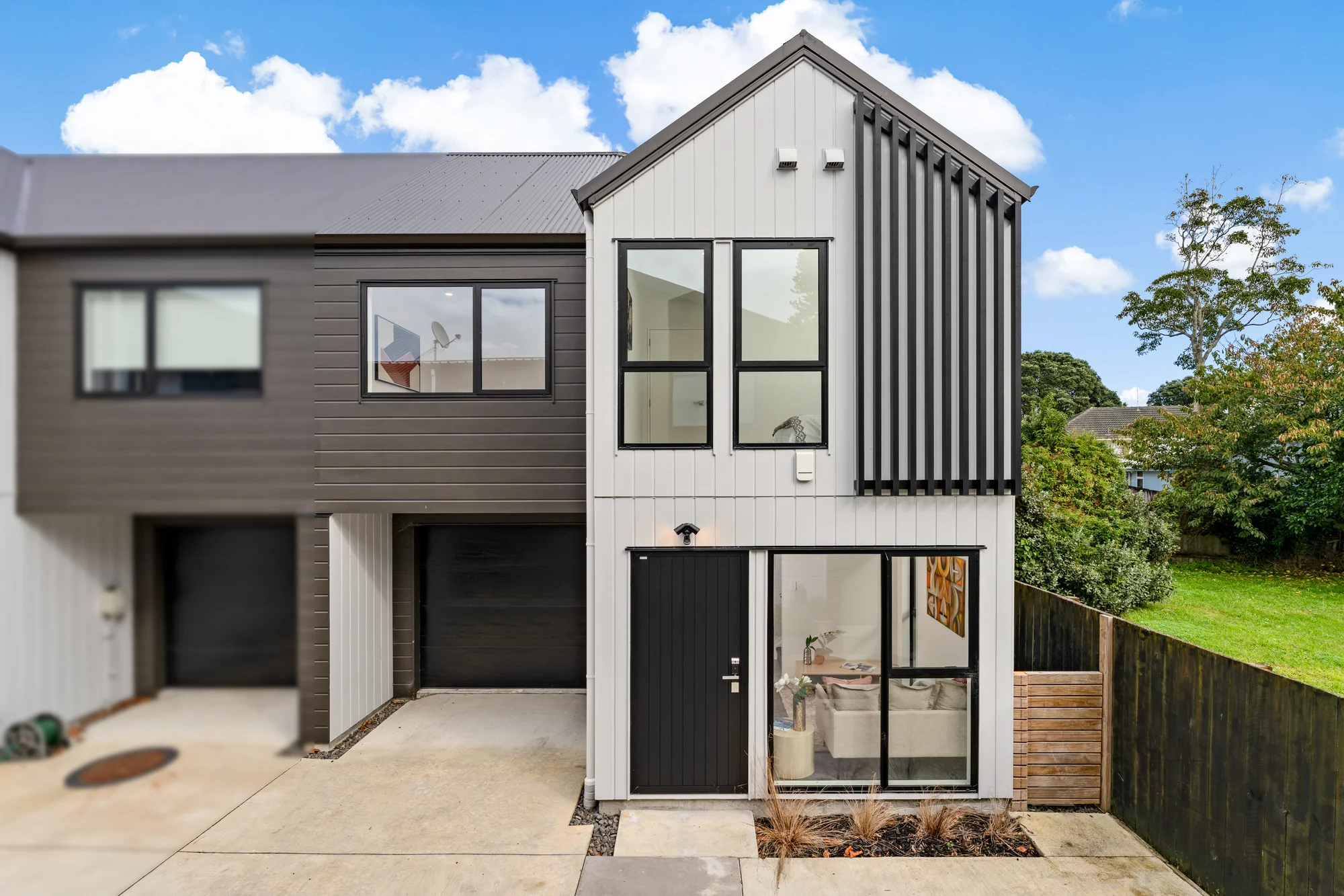 Te Atatu Peninsula 3침실 Large Floor Area, Garage, Freehold