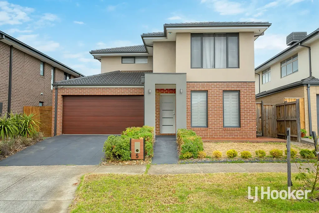Stylish Living Meets Everyday Convenience in Upper Point Coo