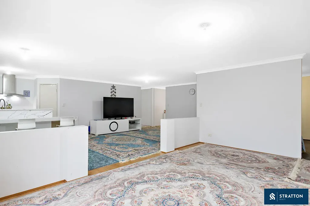 17A Summershill Gate, Kenwick, WA 6107