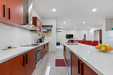地址保密, Bulla, VIC 3428, 5房, 3浴, Section Res