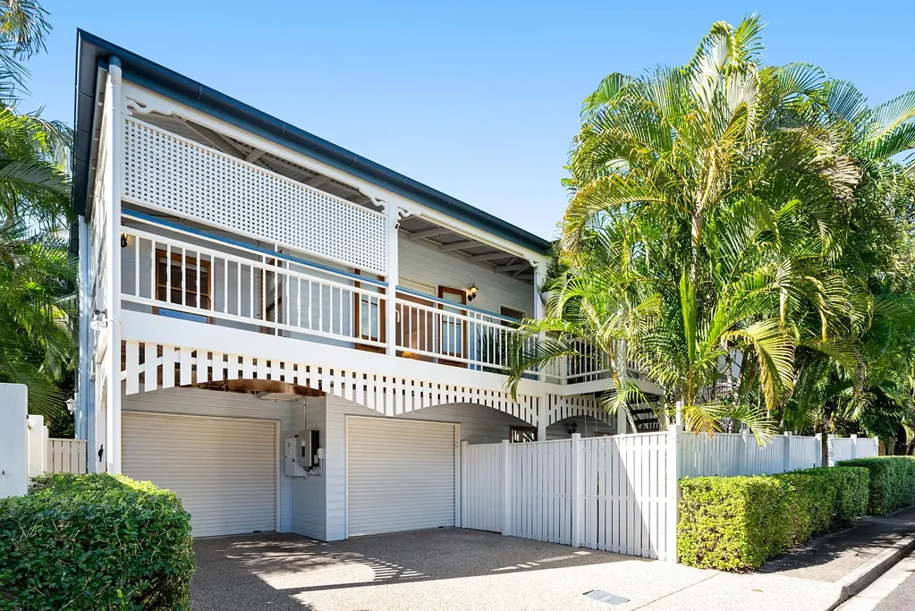 Kelvin Grove 4 Bedroom Contemporary Queenslander in a Prime Kelvin Grove Position