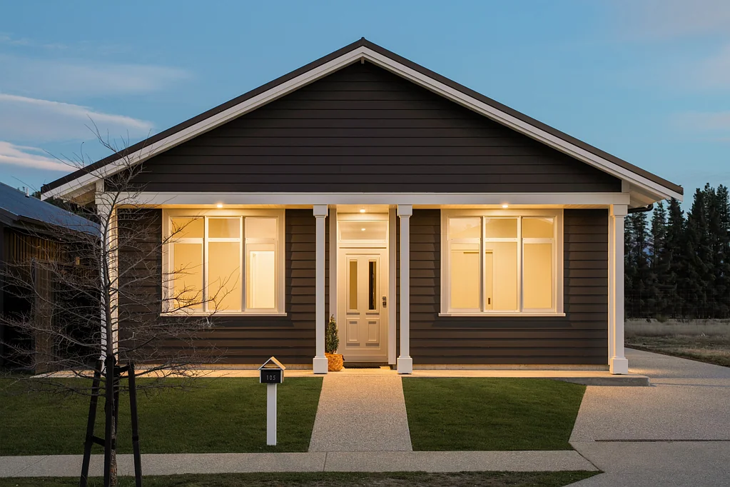 Lake Hawea 3બેડરૂમ Old Charm, Modern Build