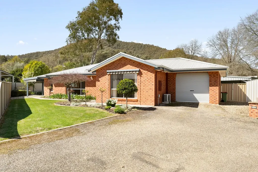 Bright 3Zimmer CENTRAL TOWNHOUSE