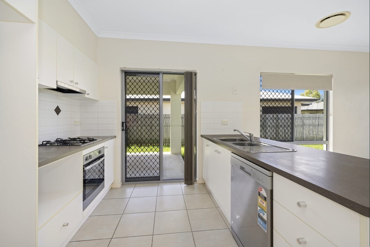 23 DERWENT CCT, KELSO QLD 4815, 0 phòng ngủ, 0 phòng tắm, House