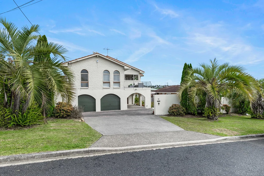 Murrays Bay 7房 一地双宅，开启海滨高端生活新版图！ Two homes for the price of one