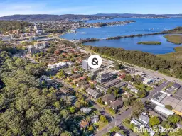 UNIT 3 19 DONNISON ST W, West Gosford