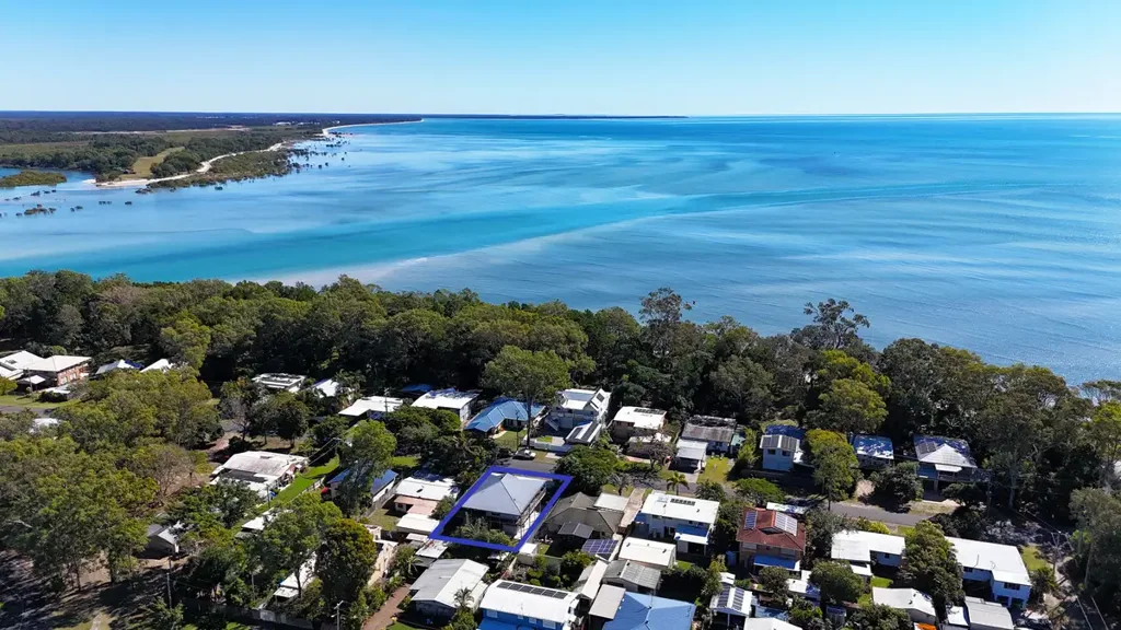 37 Kingfisher Parade, Toogoom, QLD 4655