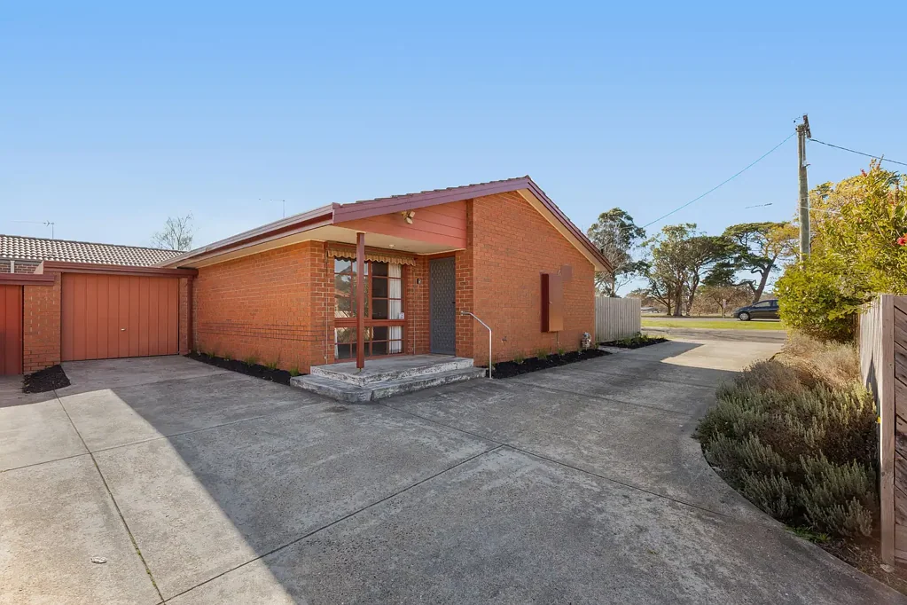 Alfredton 2 Bedroom "Location, Lifestyle & Low-Maintenance Living in Alfredton!"